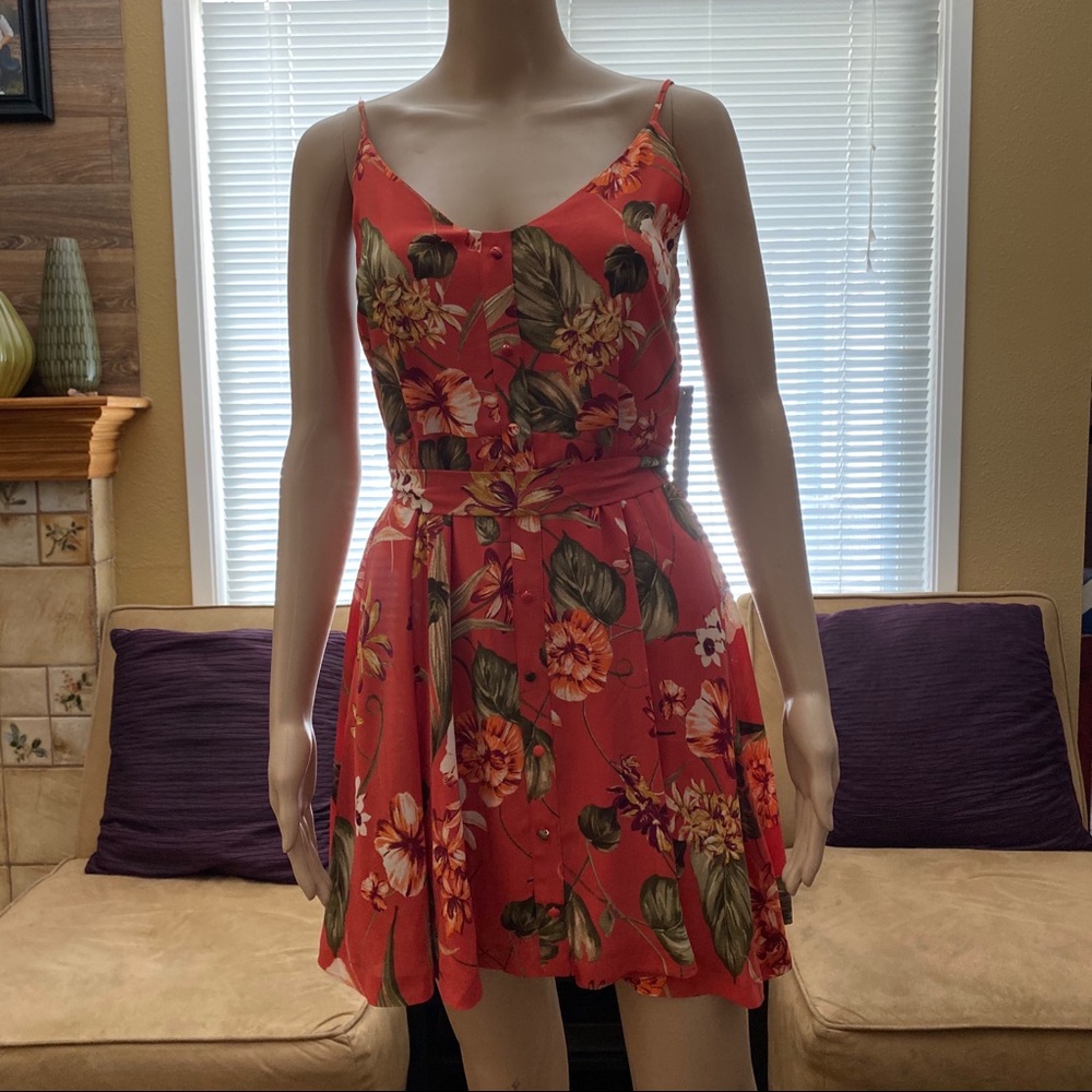 LULU’s Coral floral spaghetti strap summer dress